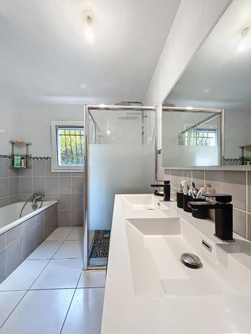 EXCLUSIVITE - MAISON DE 140 M² SUR 723 M² DE TERRAIN