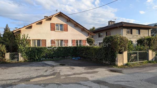 Maison de ville de 240 m²