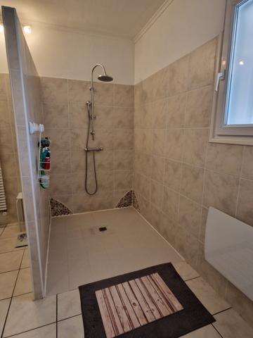 Villa 184 m2 hab. 400 m du centre-ville piscine Saint-Christol-lès-Alès (30380)