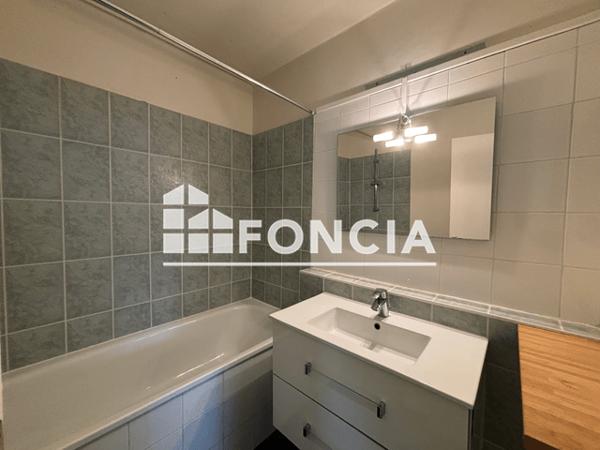 Location Appartement 2 pièces 55.13 m² - 231 AVENUE DE GRAMMONT Tours 37000