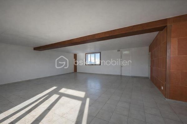 Immeuble mixte de 900 m²