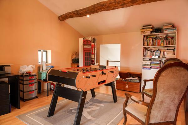 Maison à vendre 8 pièces proche de VONNAS (01)