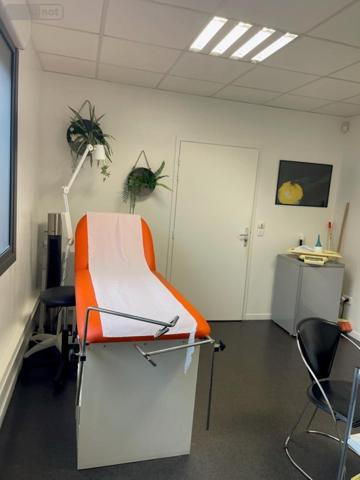 Fonds et/ou murs commerciaux à vendre à Amiens dans la Somme (80000), ref : 80004-1213   
St-Honoré