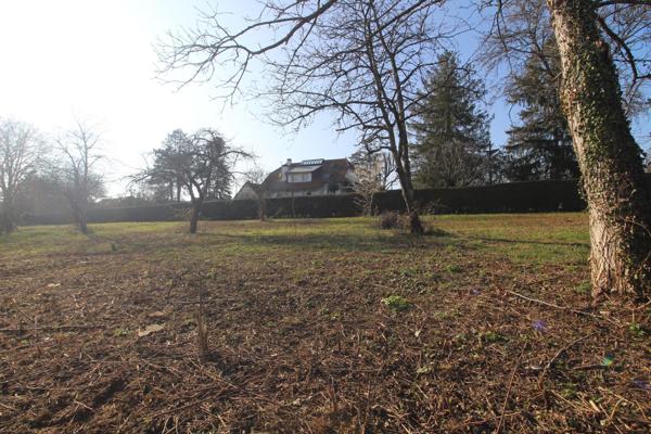 Terrain constructible 959 m² à Chemaudin