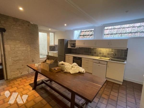 CAEN CENTRE ANCIEN APPARTEMENT 6 PIECES