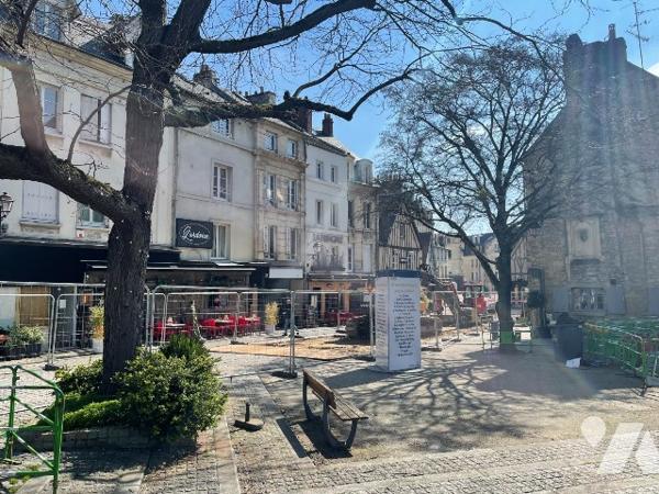 CAEN CENTRE ANCIEN APPARTEMENT 6 PIECES