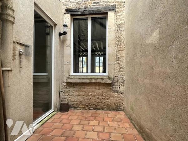 CAEN CENTRE ANCIEN APPARTEMENT 6 PIECES