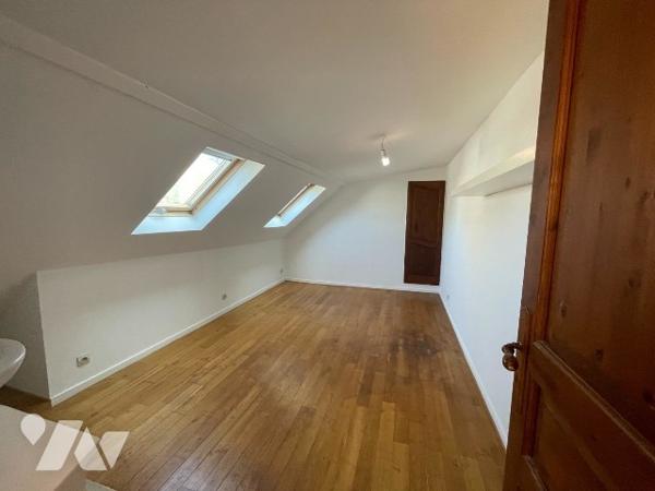 CAEN CENTRE ANCIEN APPARTEMENT 6 PIECES