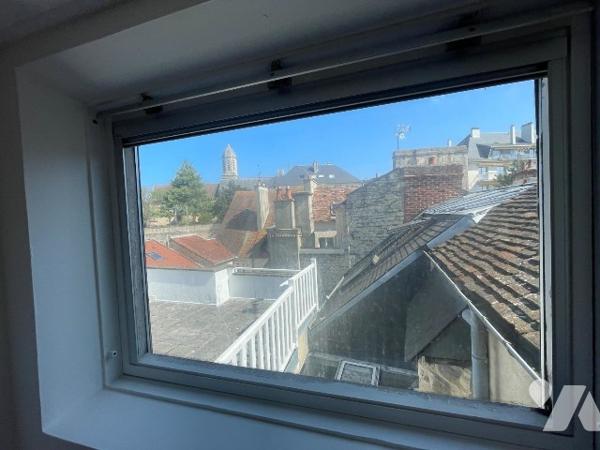 CAEN CENTRE ANCIEN APPARTEMENT 6 PIECES