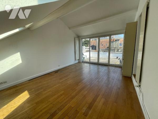 CAEN CENTRE ANCIEN APPARTEMENT 6 PIECES