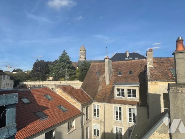 CAEN CENTRE ANCIEN APPARTEMENT 6 PIECES