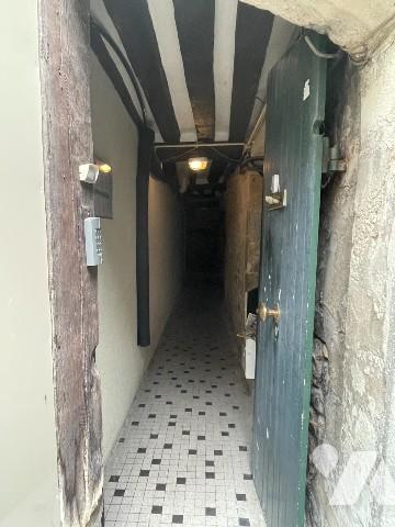 CAEN CENTRE ANCIEN APPARTEMENT 6 PIECES