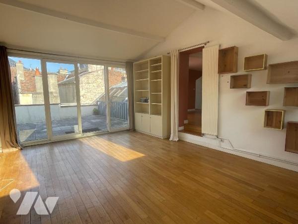 CAEN CENTRE ANCIEN APPARTEMENT 6 PIECES