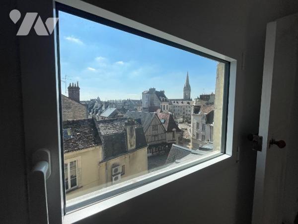 CAEN CENTRE ANCIEN APPARTEMENT 6 PIECES