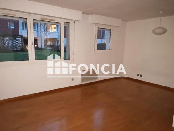 Location Studio 31.66 m² - 34 RUE BASSE Lille 59000