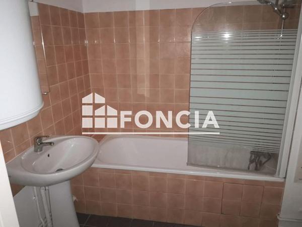 Location Studio 31.66 m² - 34 RUE BASSE Lille 59000