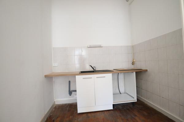 44m² - T2 - RUE CARNOT - CENTRE VILLE/ANGLE LOUIS BLANC