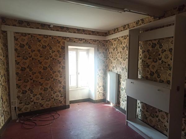 Immobilier Cournon-d’Auvergne (63800) – Maison de village 137m2 – 125 000 €