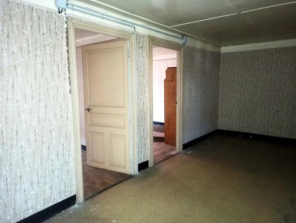 Immobilier Cournon-d’Auvergne (63800) – Maison de village 137m2 – 125 000 €