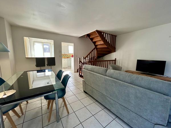 Maison Carrieres Sous Poissy 5 pièce(s) 105 m2 €389 000 ** - Référence 8891