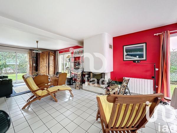 Maison 6 pièces de 125 m² à LE BONO (56400)