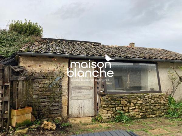 Maison ancienne centre Pamproux