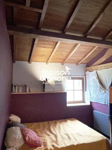 Maison ancienne centre Pamproux