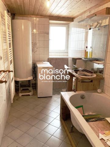 Maison ancienne centre Pamproux