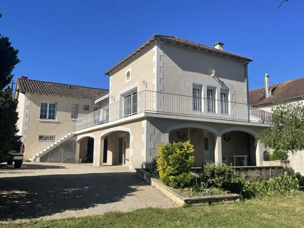 MAISON PROCHE CENTRE 195 M² AVEC GARAGE