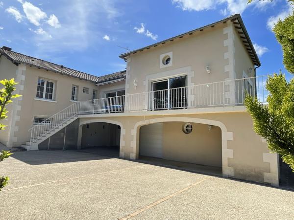 MAISON PROCHE CENTRE 195 M² AVEC GARAGE