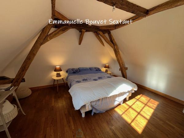 Maison en pierres, 4 chambres, 2 sde, garage, car-port, atelier, véranda, sur 4750 m2 clos.