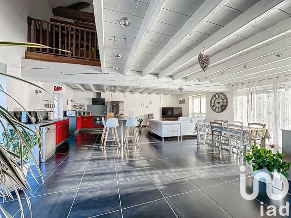 Maison à vendre 6 pièces 230 m² Saint-Varent