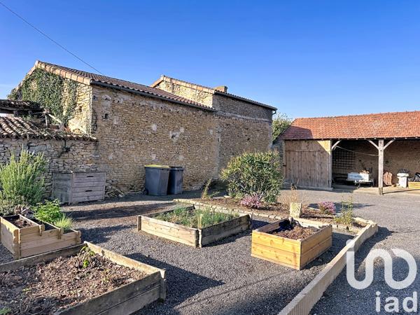 Maison à vendre 6 pièces 230 m² Saint-Varent