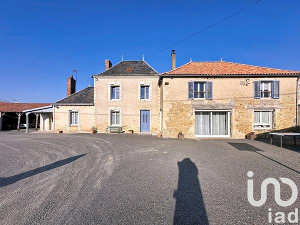 Maison à vendre 6 pièces 230 m² Saint-Varent