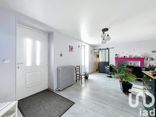 Maison à vendre 6 pièces 230 m² Saint-Varent