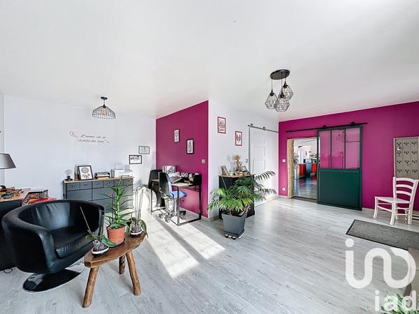 Maison à vendre 6 pièces 230 m² Saint-Varent