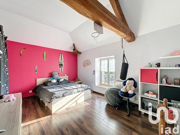 Maison à vendre 6 pièces 230 m² Saint-Varent