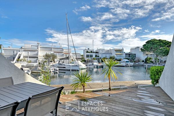 Marina contemporaine avec appontement 3x10m