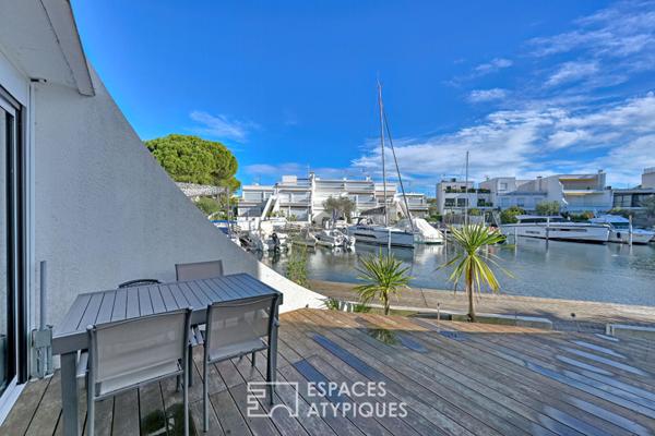 Marina contemporaine avec appontement 3x10m