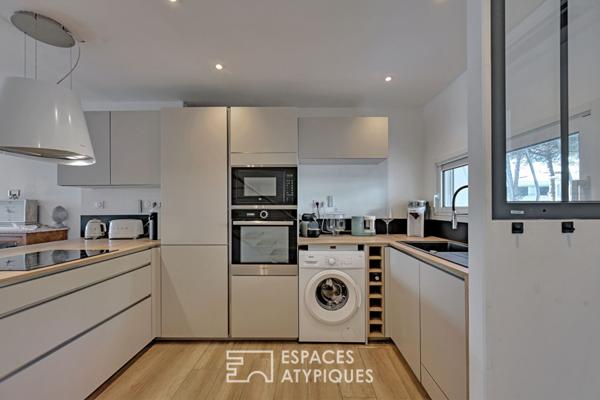 Marina contemporaine avec appontement 3x10m