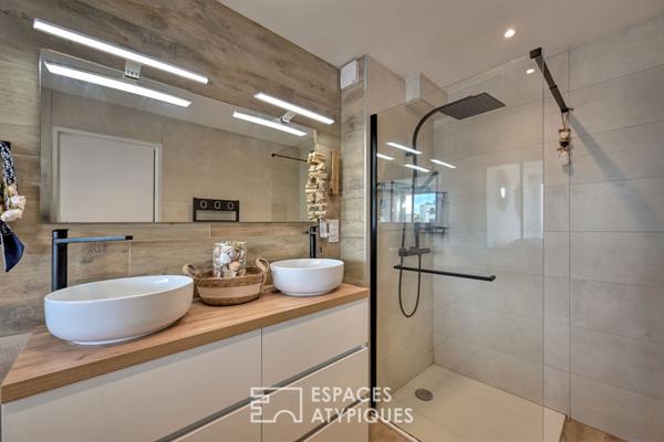 Marina contemporaine avec appontement 3x10m