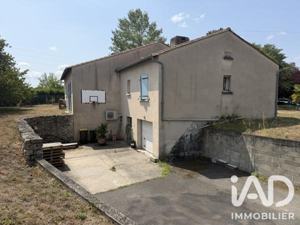 Maison à vendre 7 pièces 130 m² Barbezieux-Saint-Hilaire