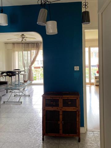 Spacieux T2 de 56m2 avec balcon et cave.