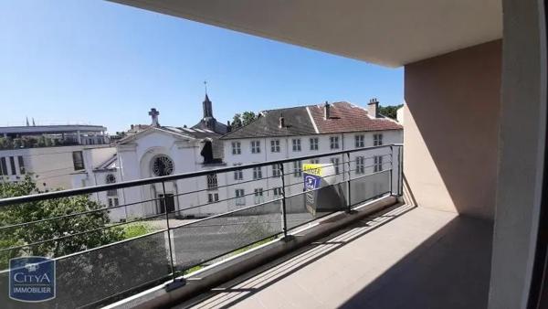 Appartement à louer 4 pièces 88.67m² Bourg-en-Bresse (01000)