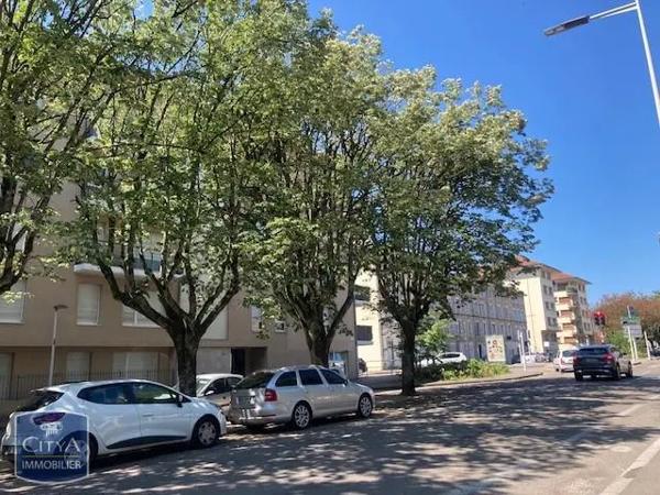 Appartement à louer 4 pièces 88.67m² Bourg-en-Bresse (01000)