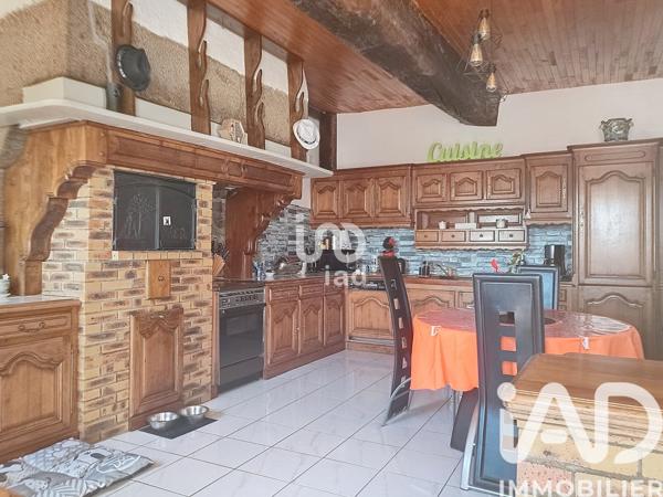 Maison à vendre 6 pièces 160 m² Bazouges-la-Pérouse
