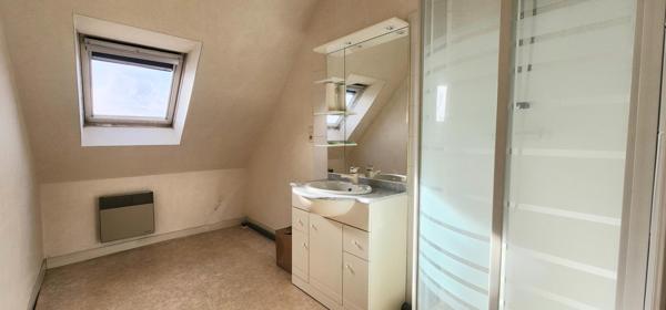 Jolie maison familiale avec jardin à Ploneis