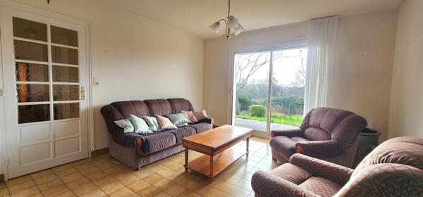 Jolie maison familiale avec jardin à Ploneis