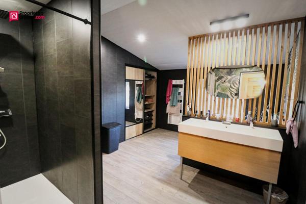 Maison Sevremoine 7 pièce(s) 232 m2