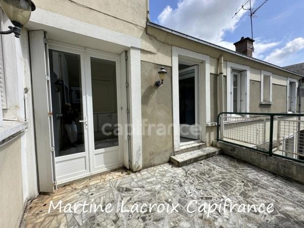 Dpt SARTHE (72), à vendre LA FERTE BERNARD - IMMEUBLE DE RAPPORT - P7 de 193 m² - Terrain de 340 M²